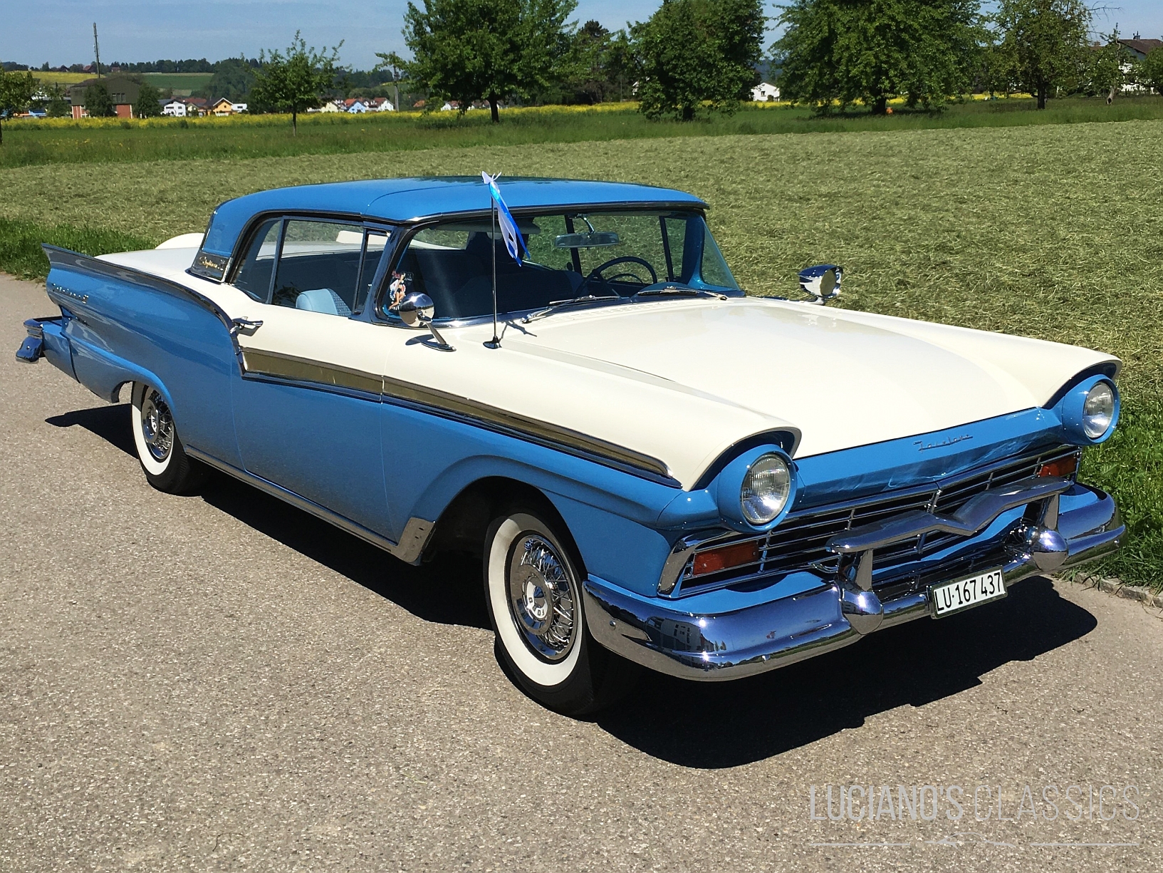 Ford Fairlane 500 Skyliner