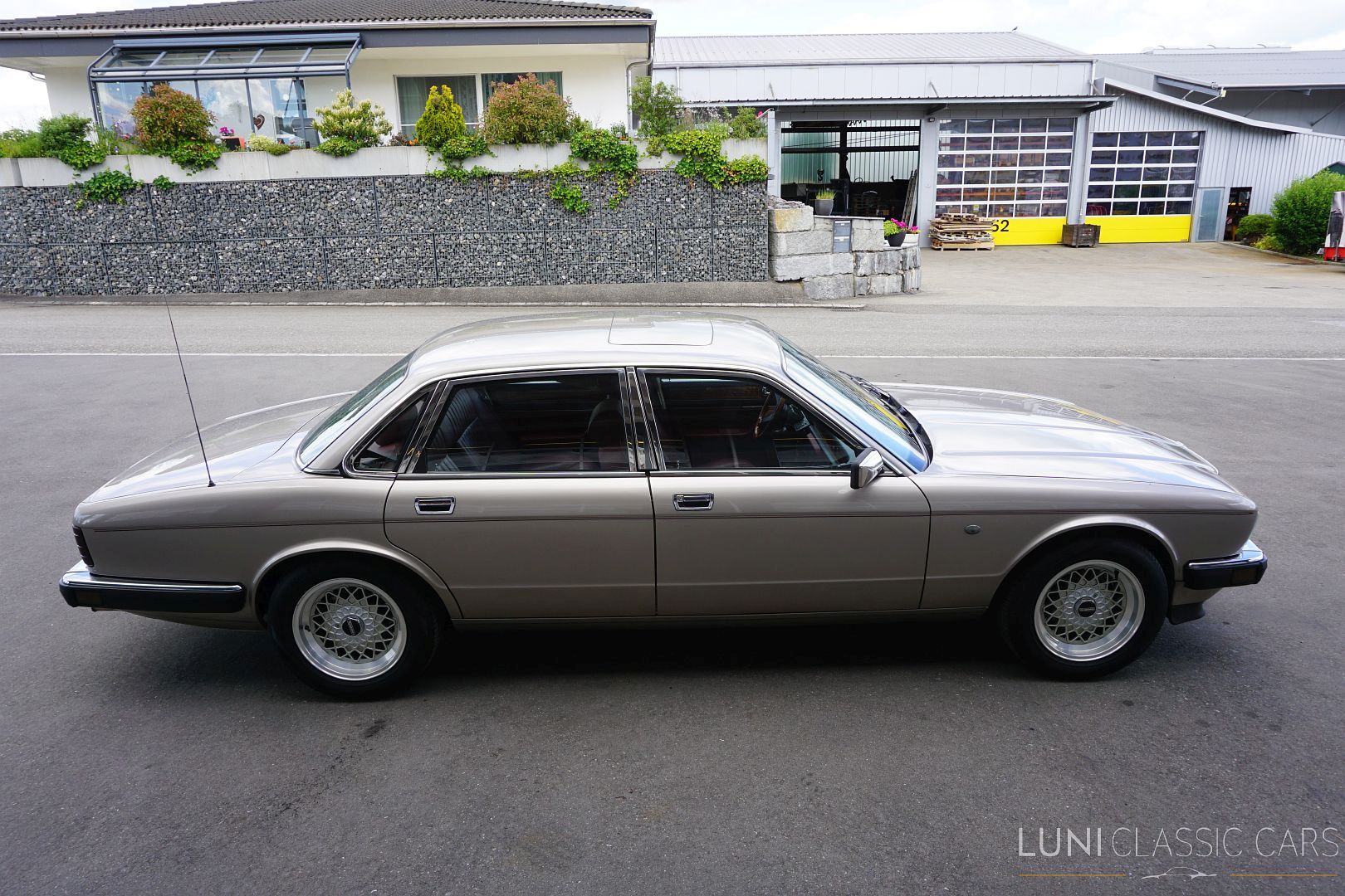 Jaguar XJ40 Sovereign 3.6