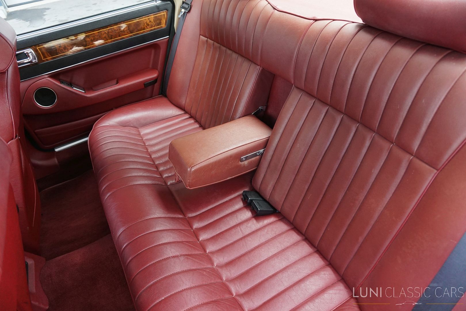 Jaguar XJ40 Sovereign 3.6