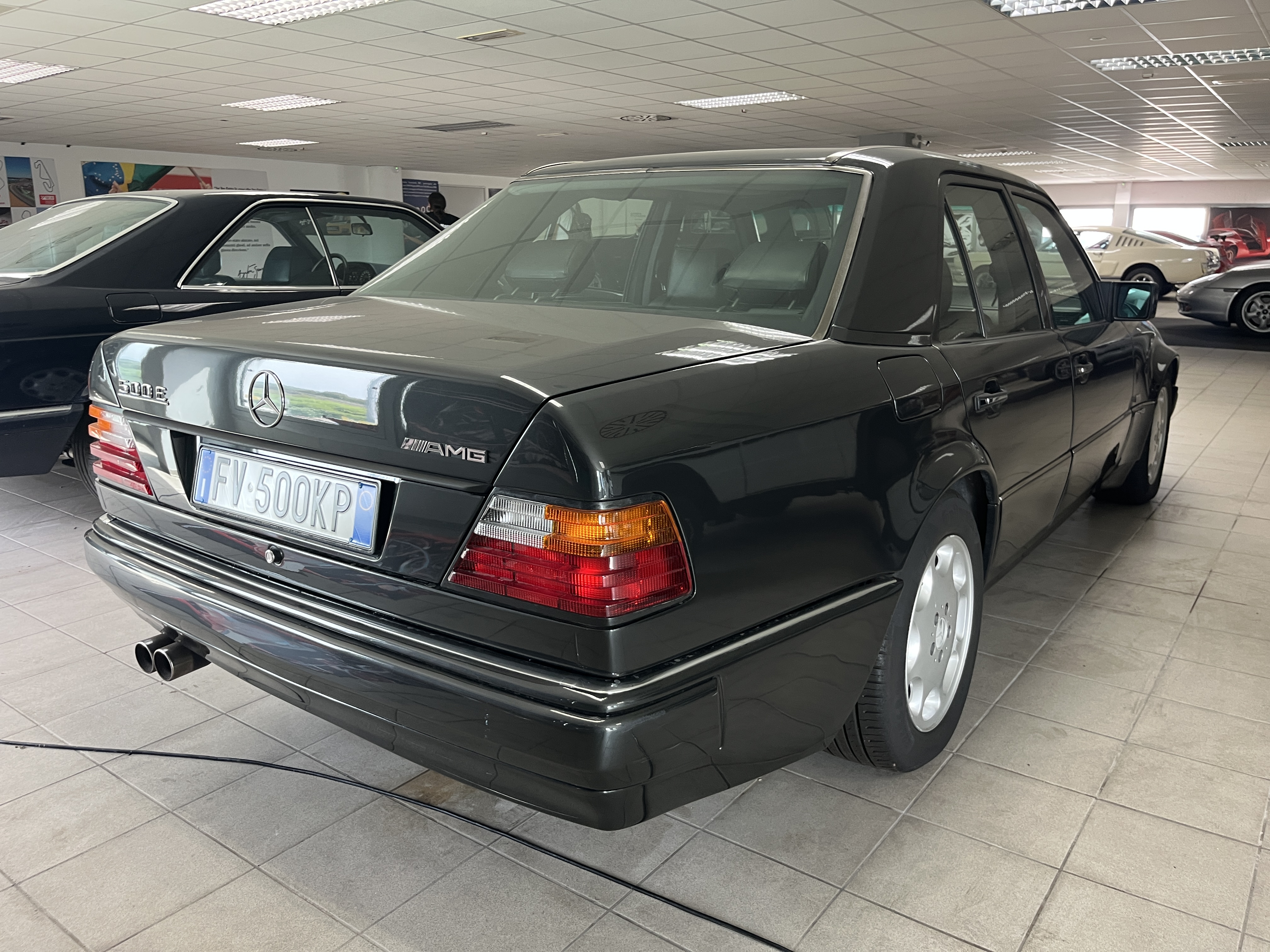 Mercedes Benz E 500