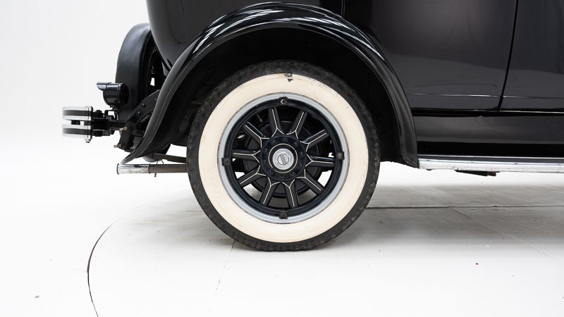 Peerless Six Model 61 \'29 