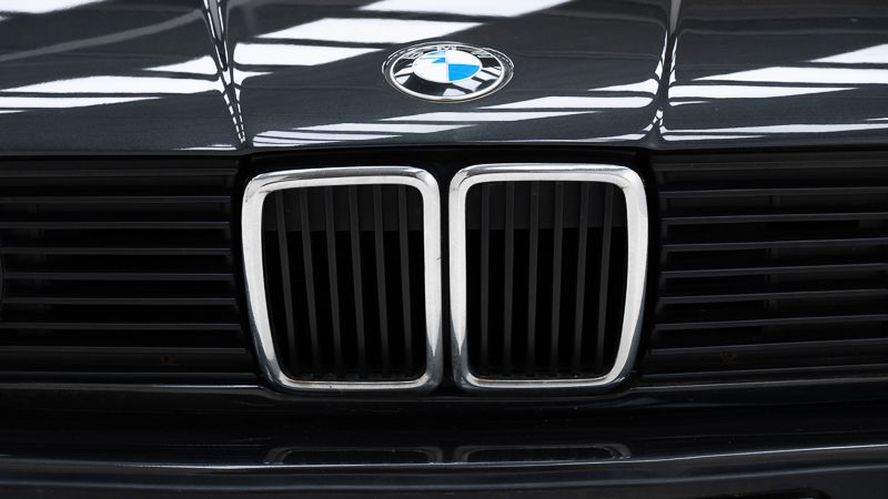 BMW  320i \'90 