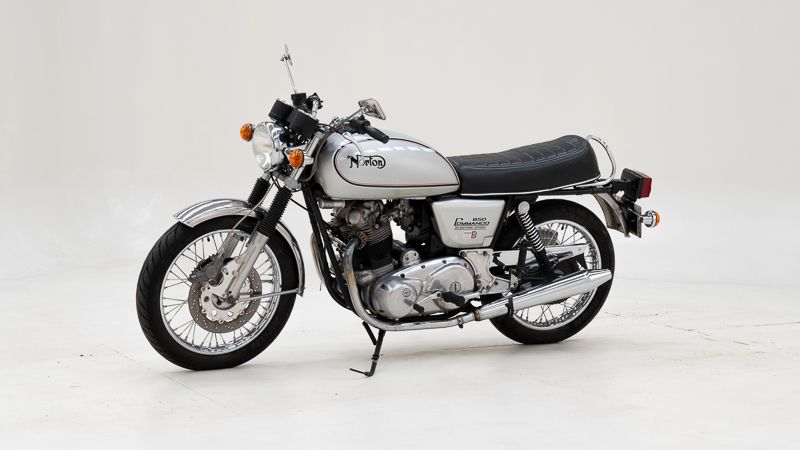 Norton Commando 850 \'75 