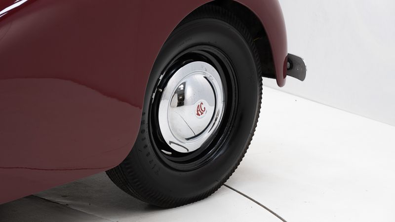 AC 2 liter Saloon \'52 