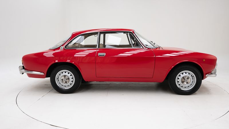 Alfa Romeo 2000 GT Veloce \'74 