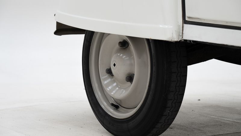 Citroen 2 CV Perrier \'88 