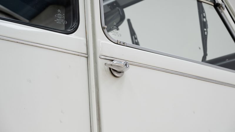 Citroen 2 CV Perrier \'88 