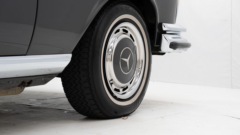 Mercedes Benz 280 SE 3.5 \'70 