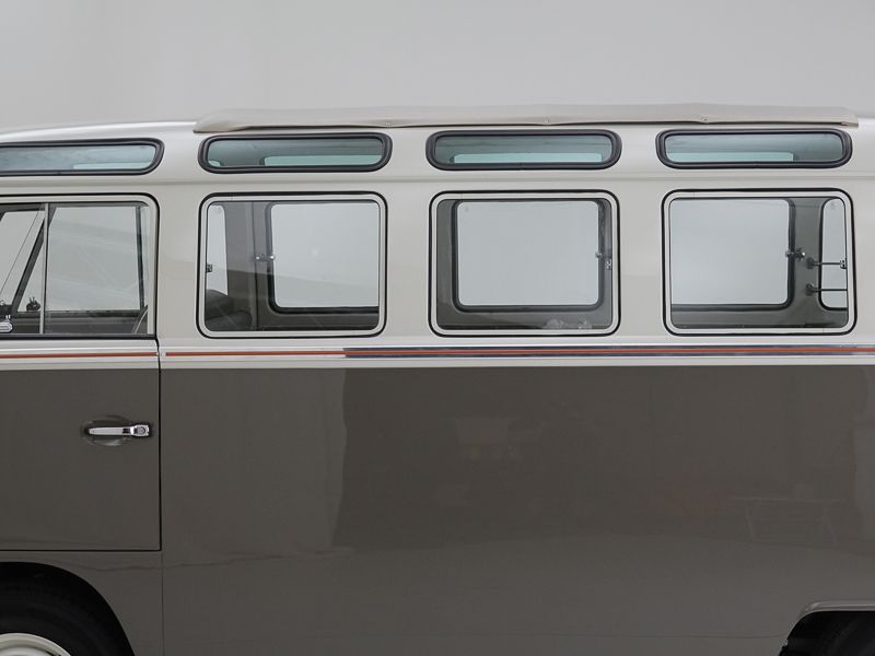 Volkswagen T1 Samba 21 Windows \'64 