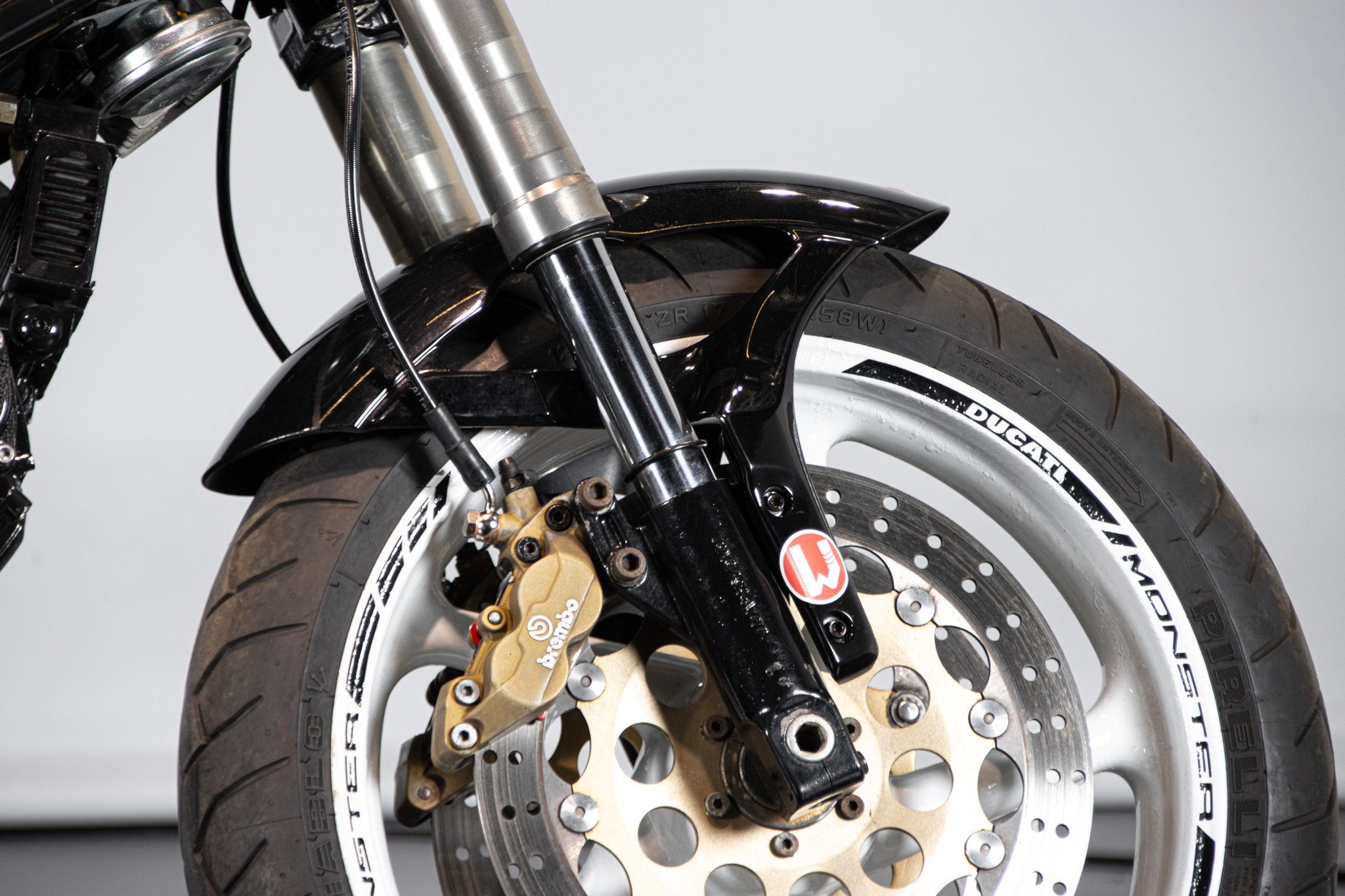 Ducati MONSTER 900 