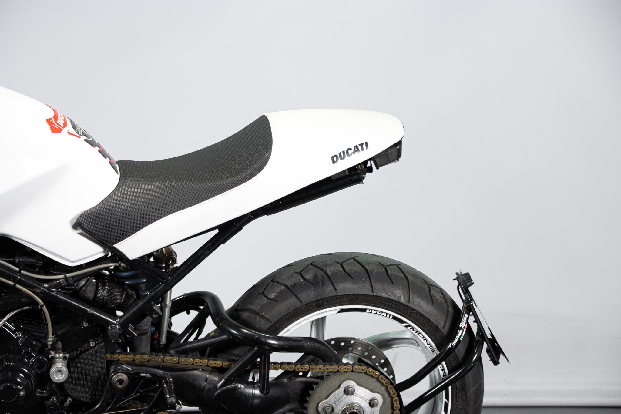 Ducati MONSTER 900 