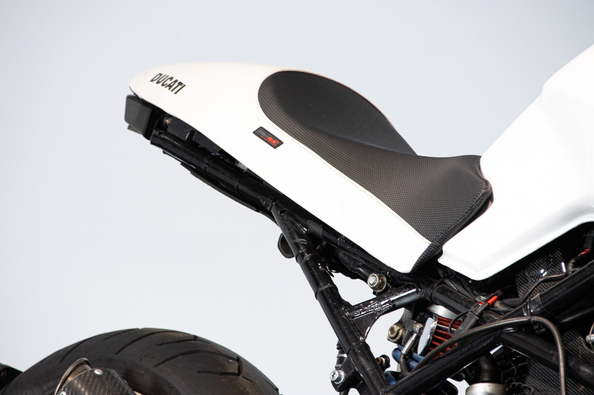 Ducati MONSTER 900 