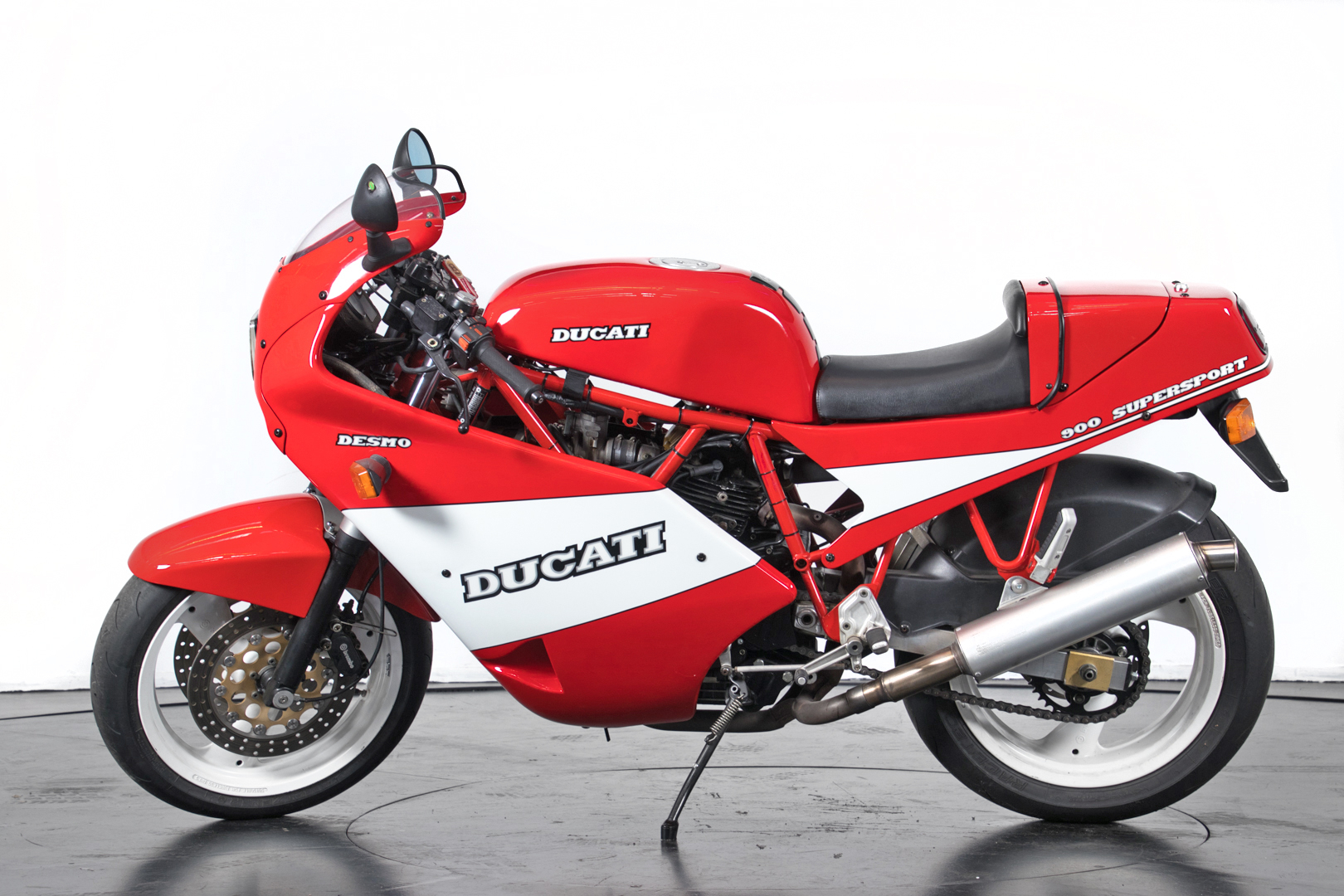 Ducati 900 SuperSport 