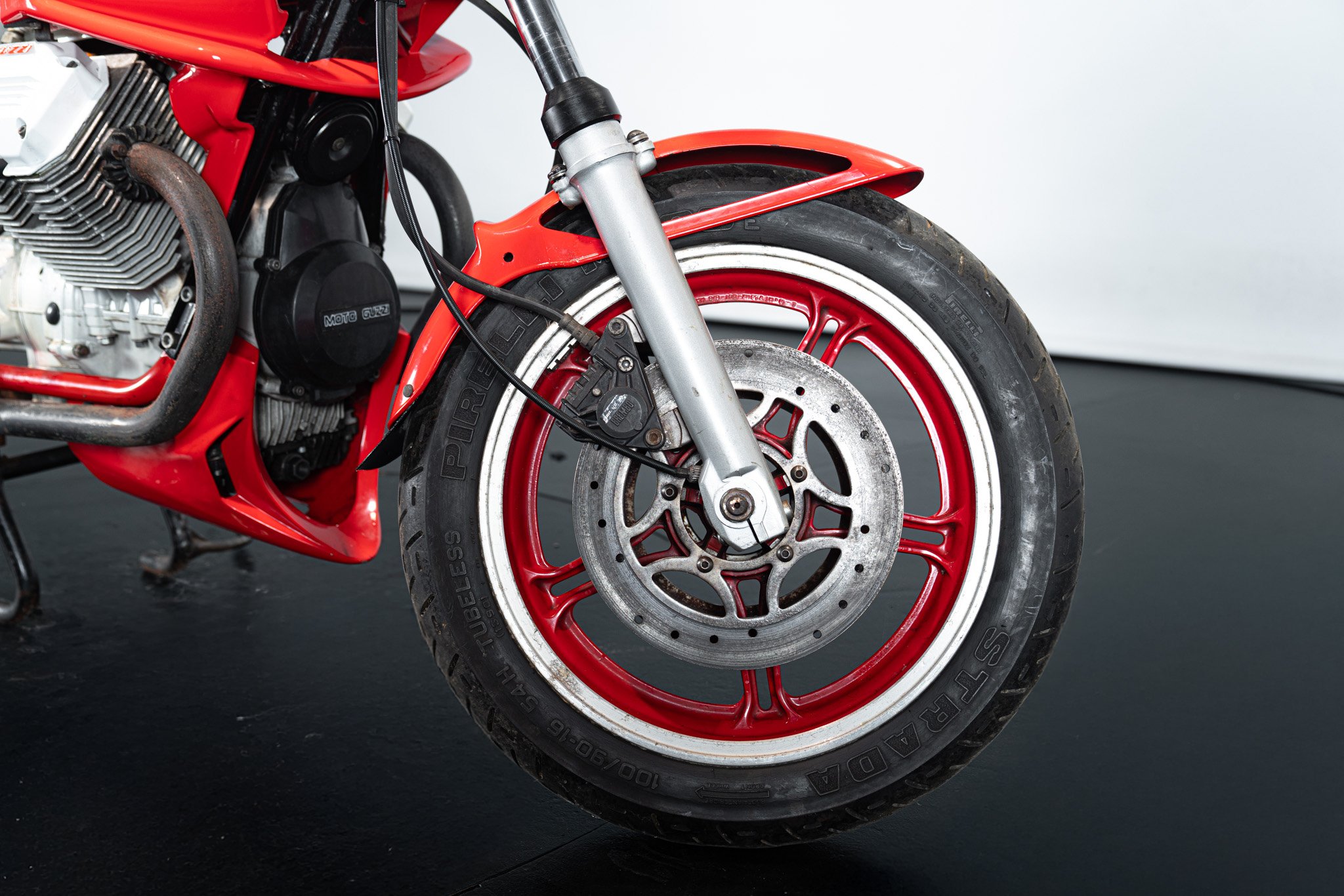 Moto Guzzi V65 LARIO 