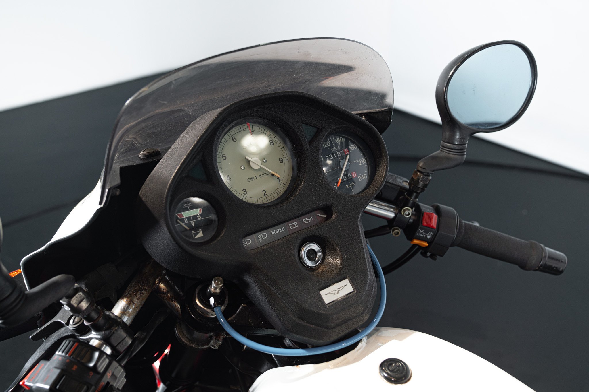 Moto Guzzi V65 LARIO 