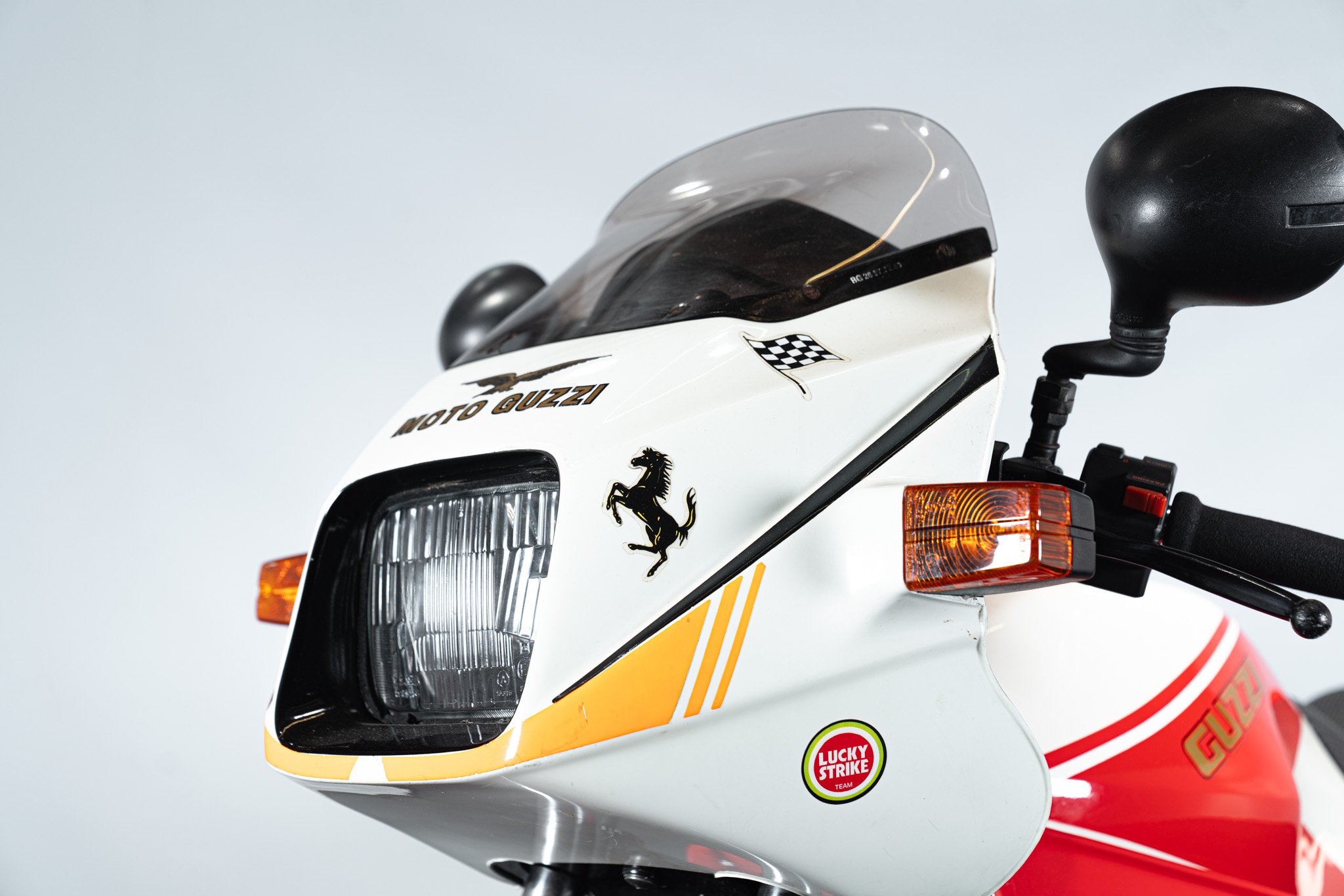 Moto Guzzi V65 LARIO 