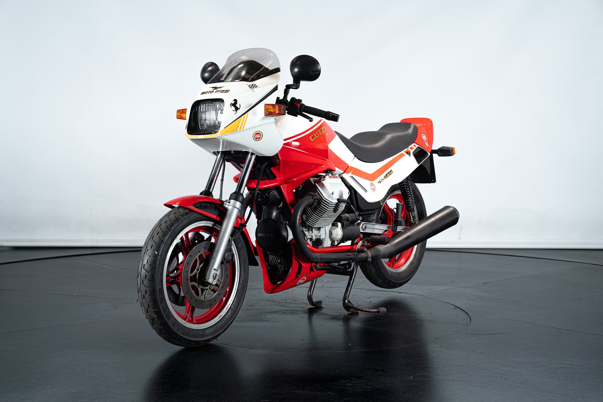 Moto Guzzi V65 LARIO 