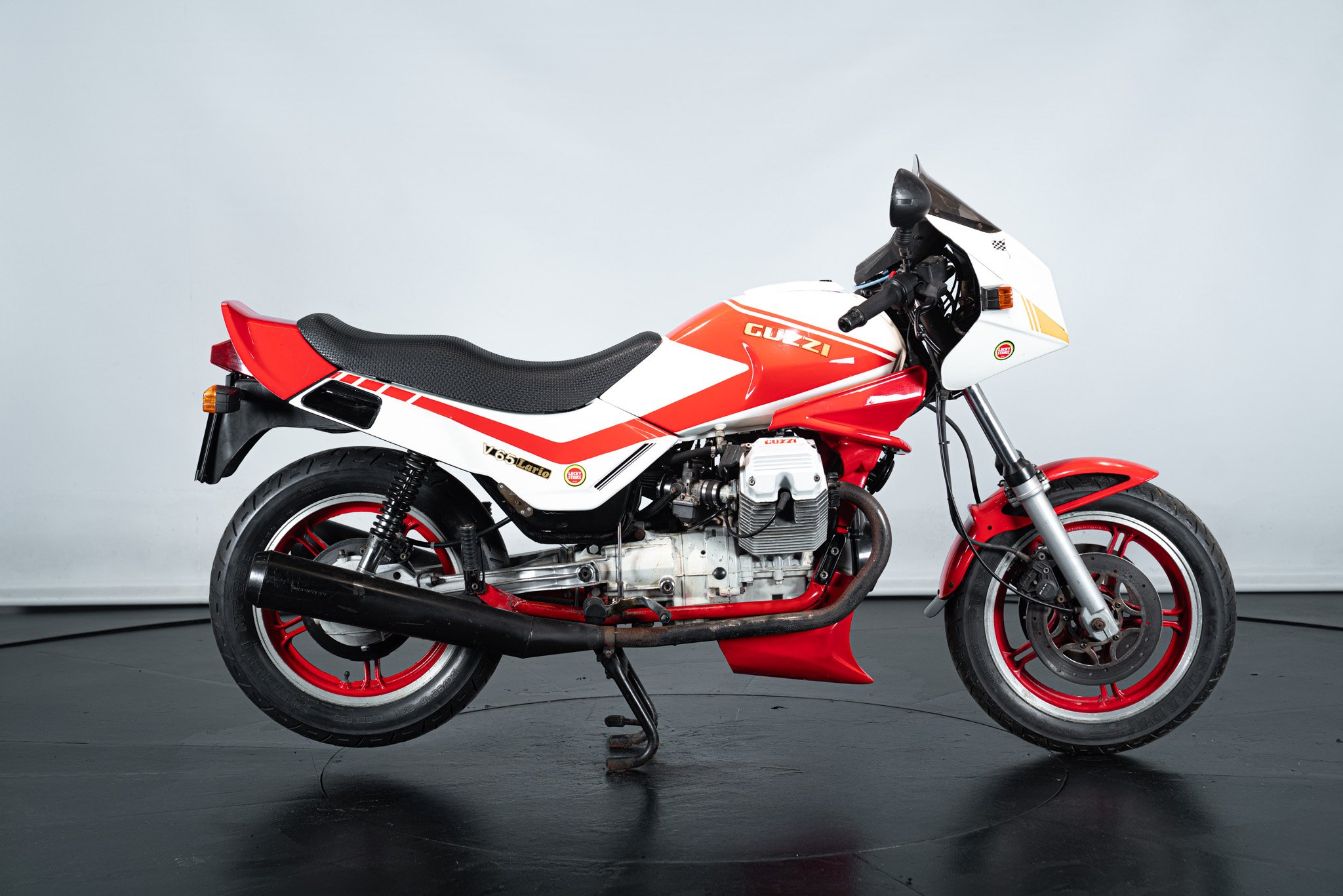 Moto Guzzi V65 LARIO 