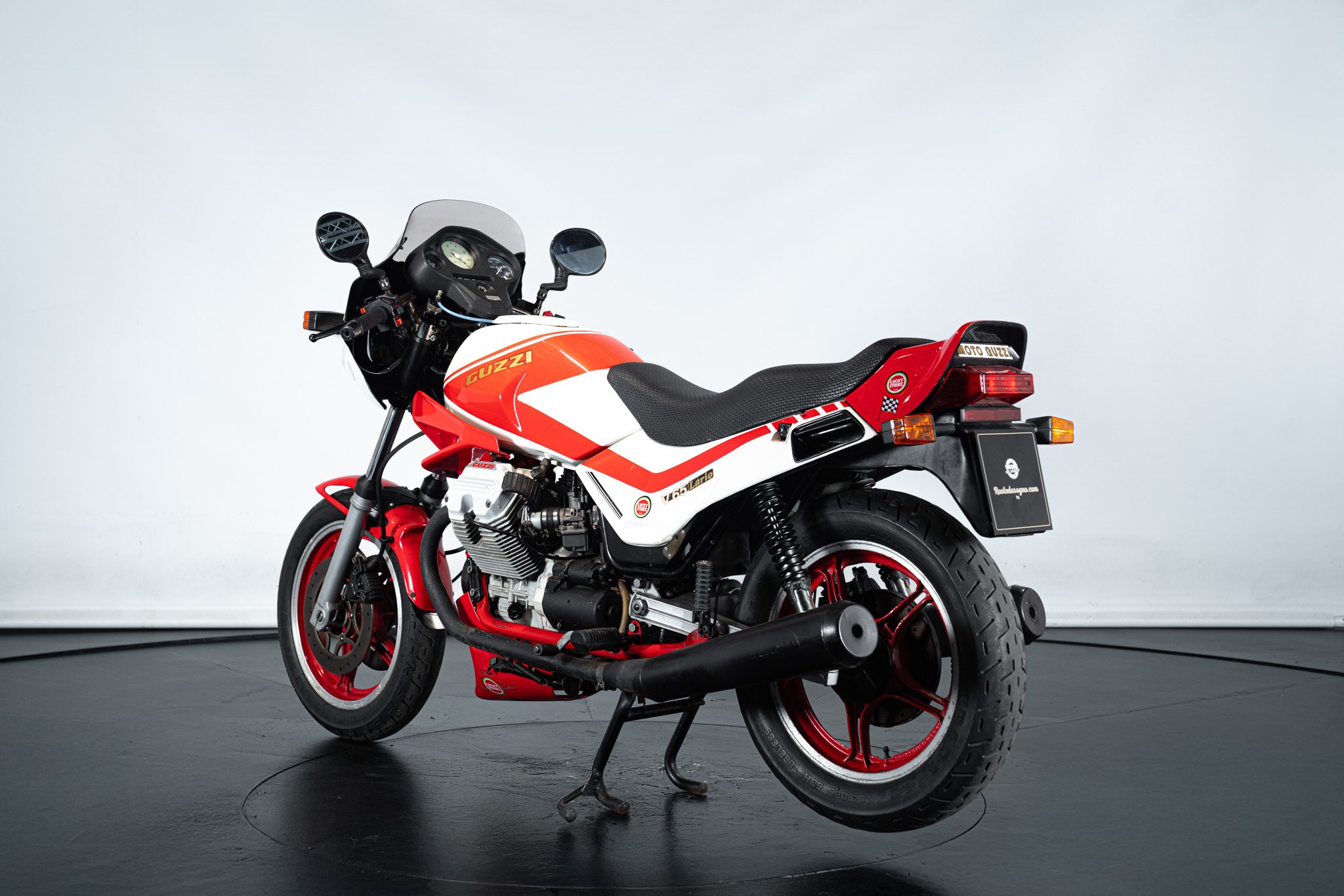 Moto Guzzi V65 LARIO 