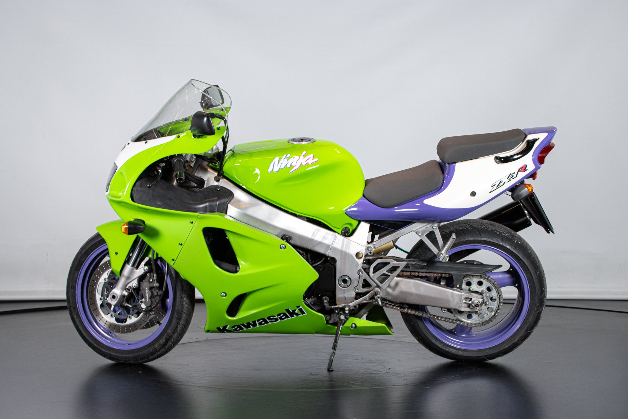 Kawasaki ZX-7R 