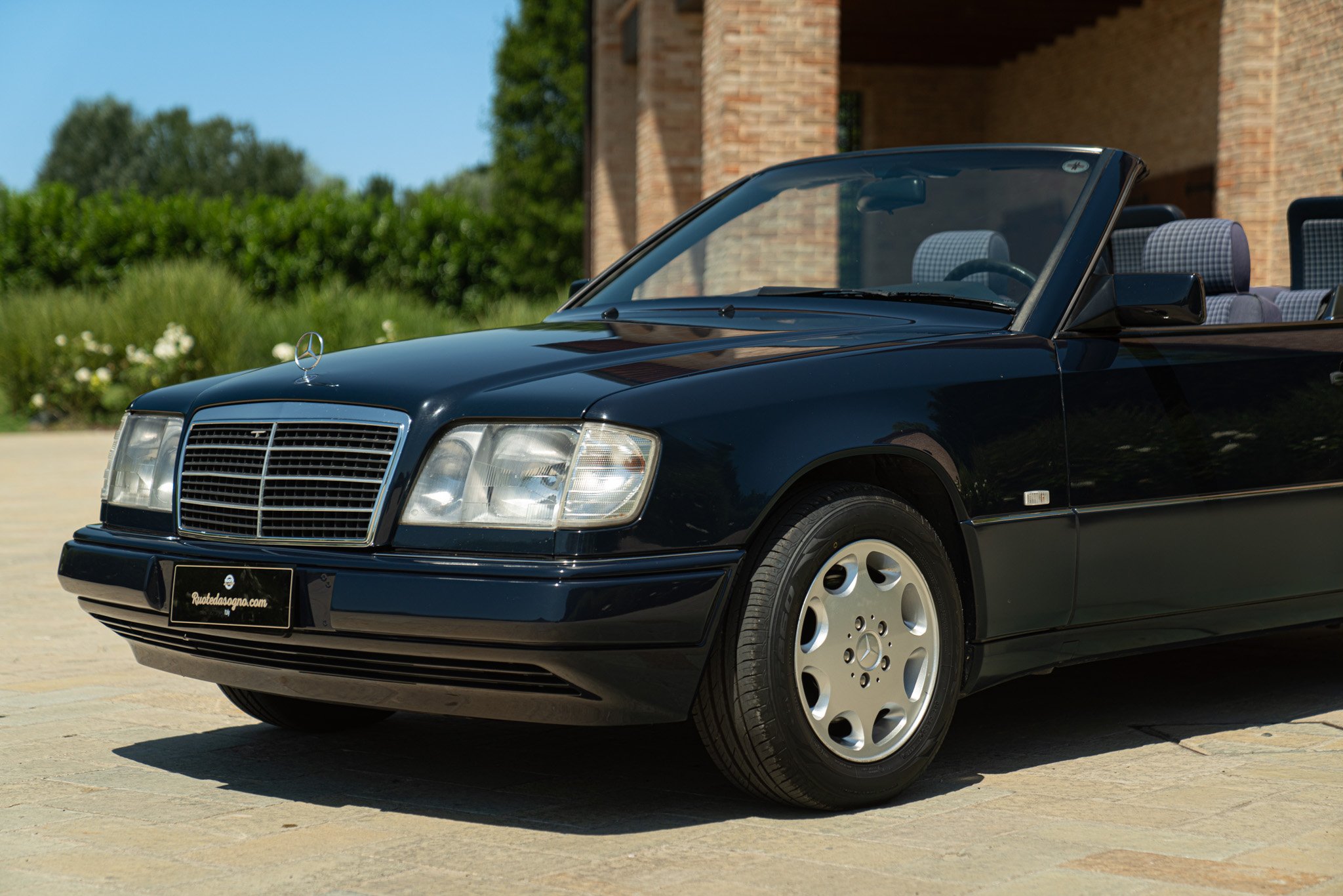 Mercedes Benz CE 200 CABRIO 