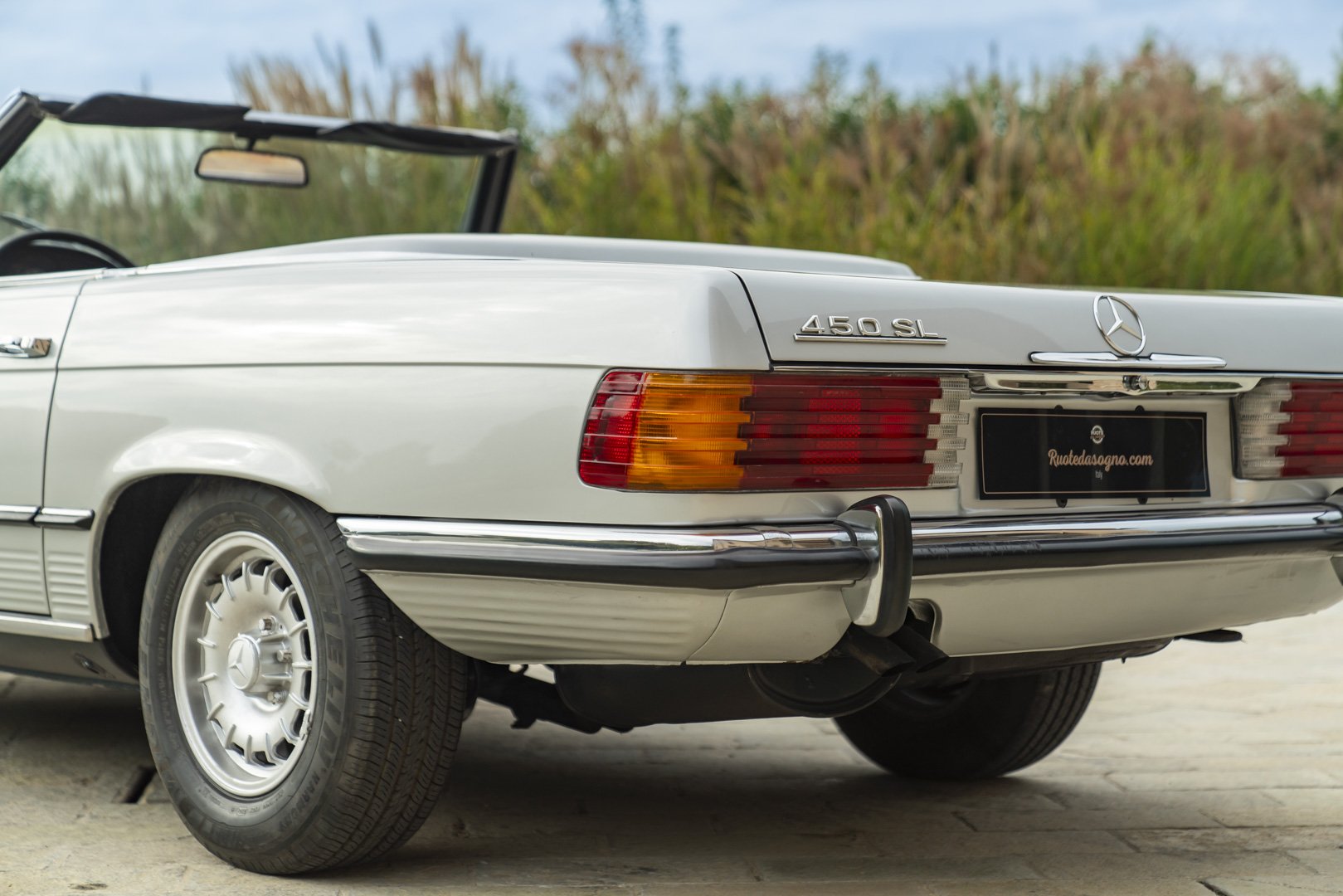 Mercedes Benz 450 SL 