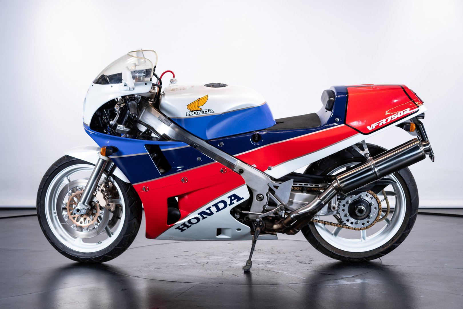 Honda VFR 750 r (RC 30) 