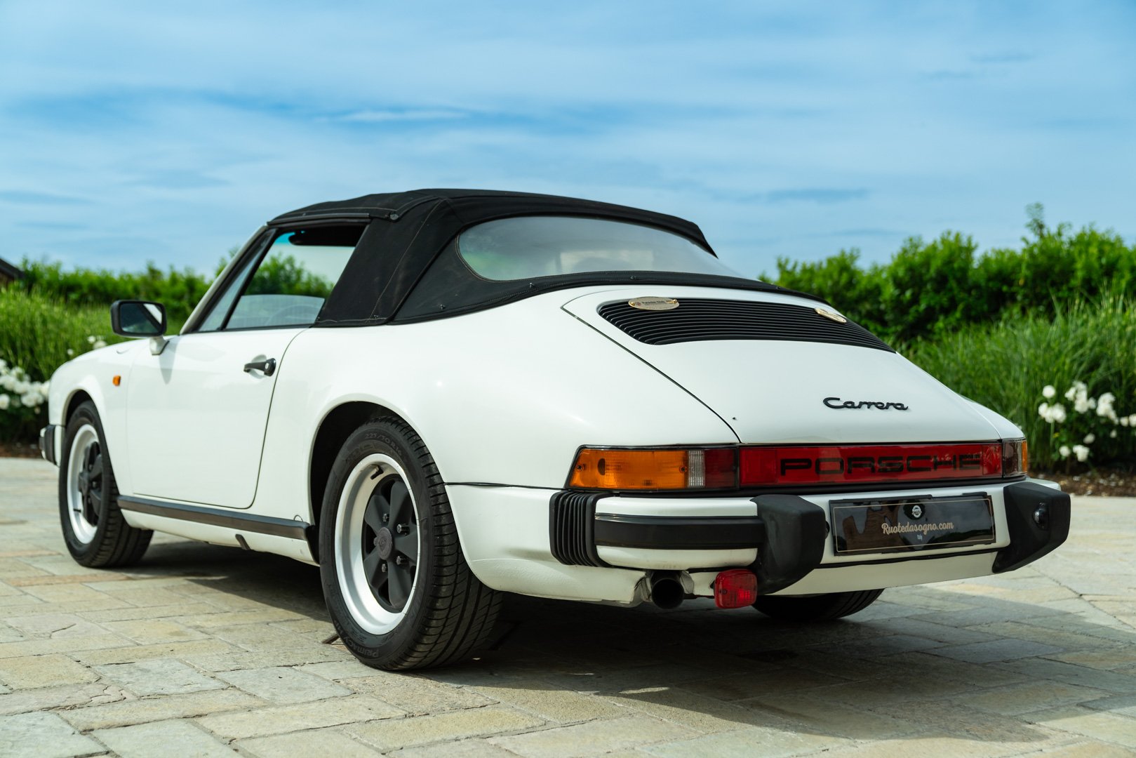 Porsche 911 CARRERA 3.2 CABRIOLET 