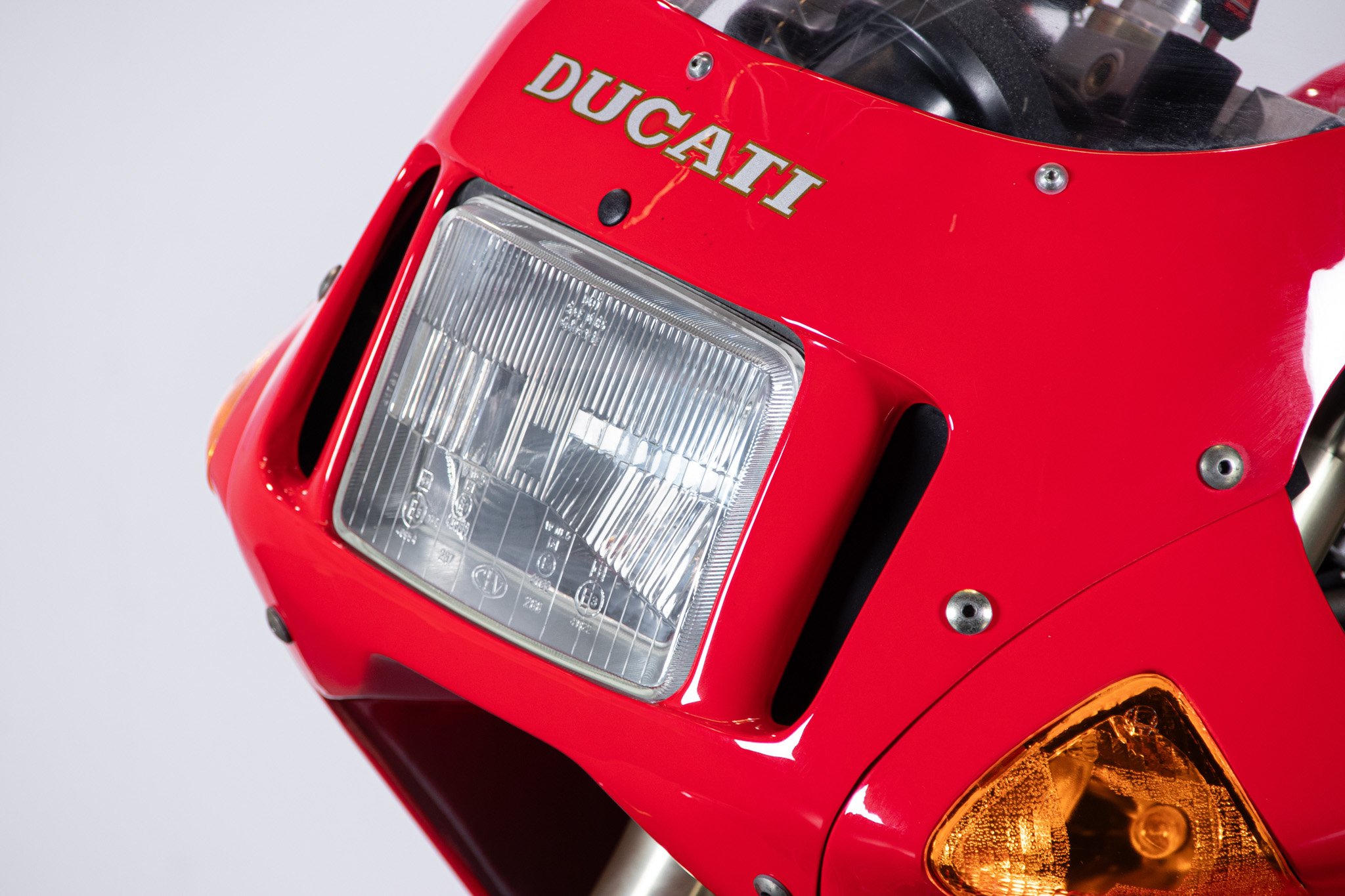 Ducati SUPERBIKE 888 DESMOQUATTRO 