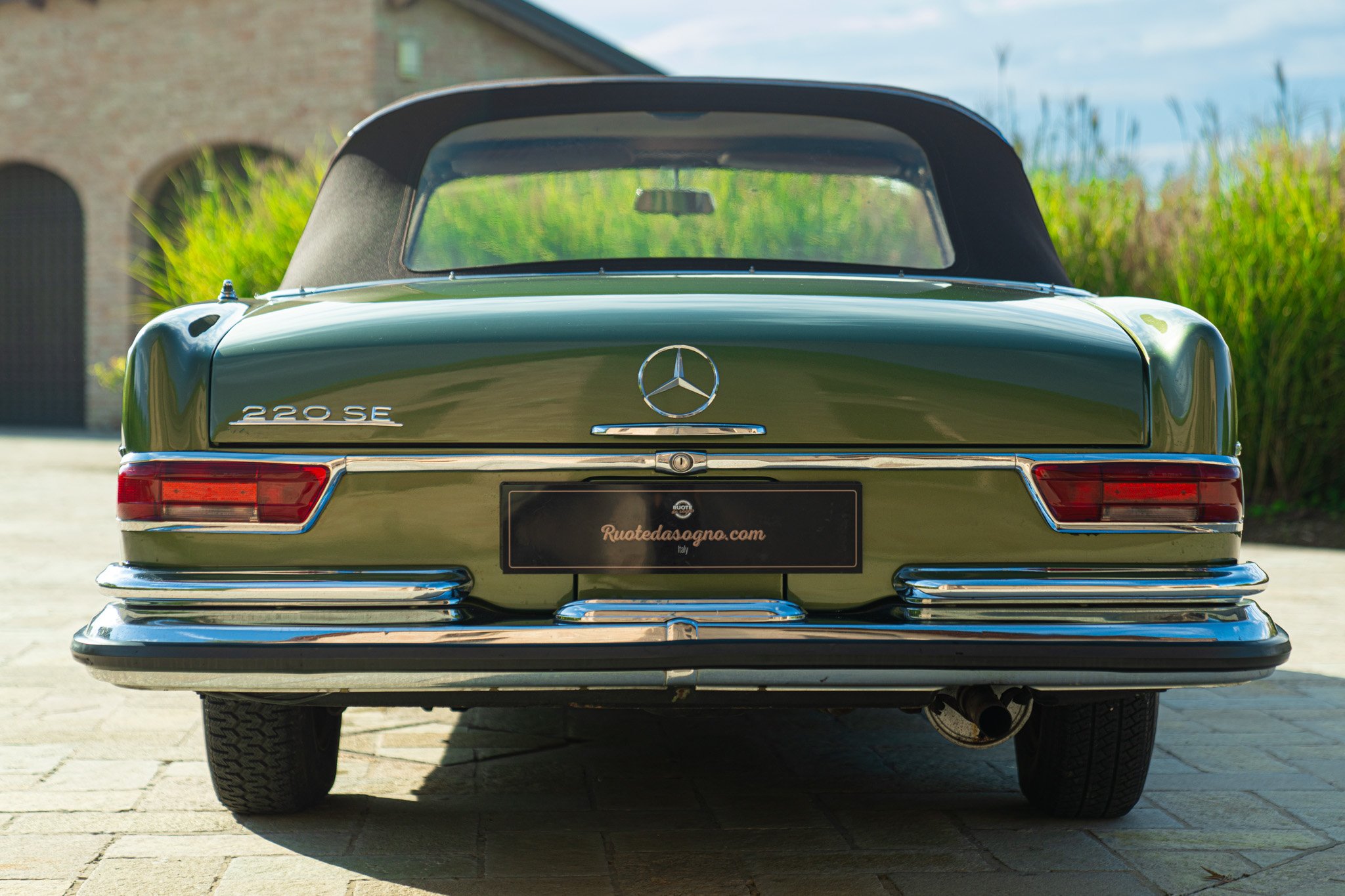 Mercedes Benz 220 SE CABRIOLET 