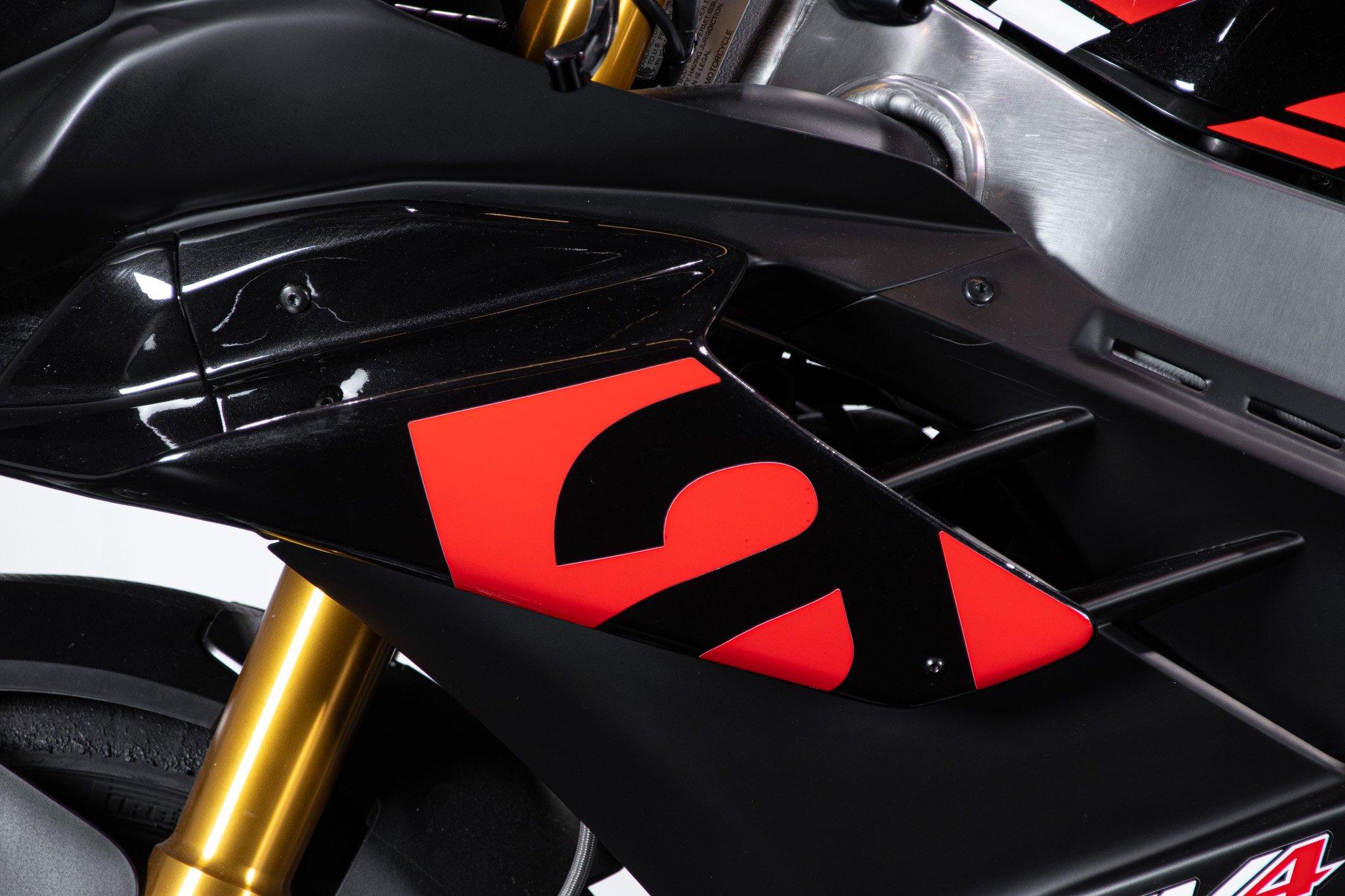 Aprilia RSV4 FACTORY WORKS 