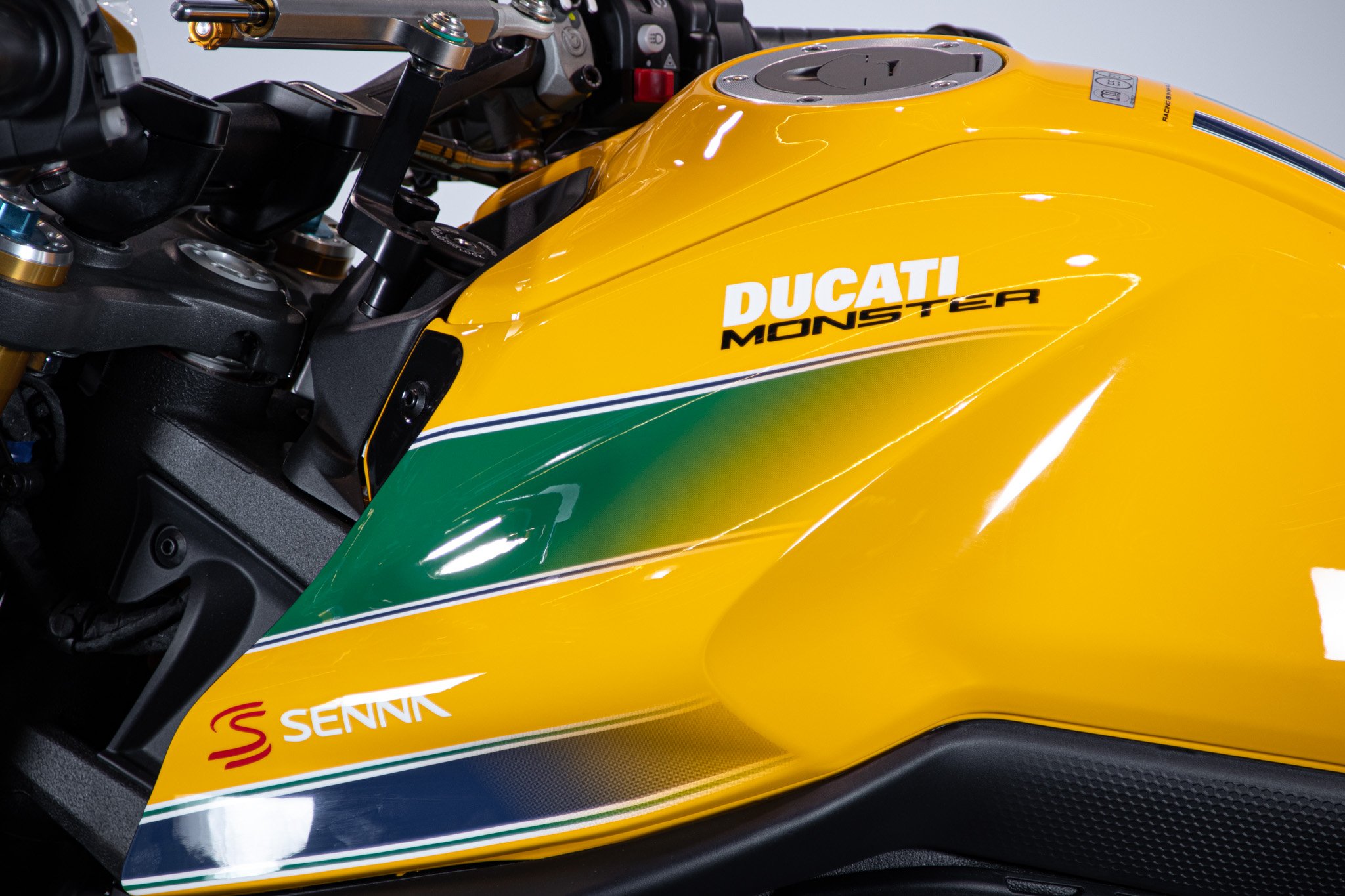 Ducati MONSTER SENNA 