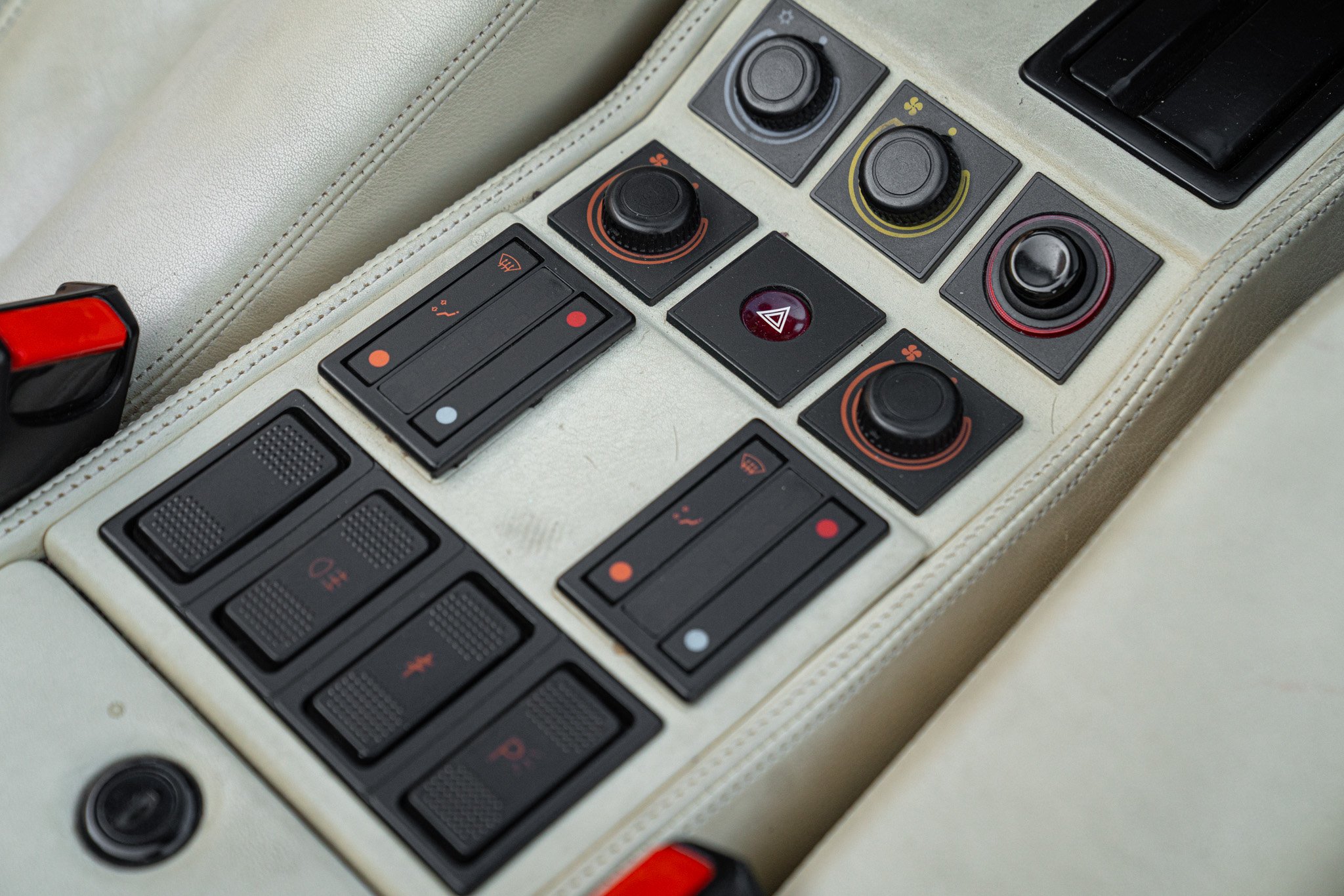 Ferrari 208 GTS TURBO INTERCOOLER 
