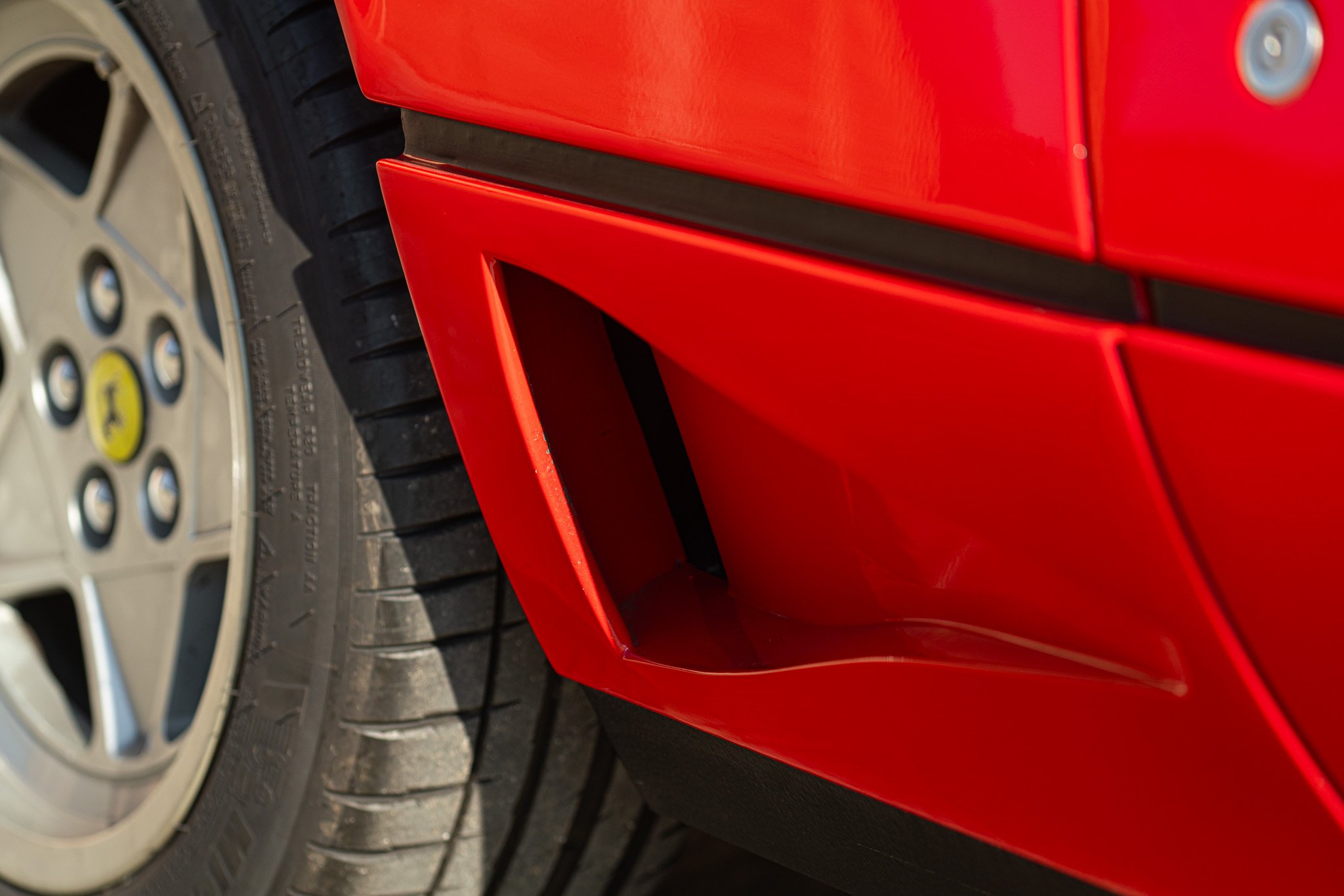 Ferrari 208 GTS TURBO INTERCOOLER 