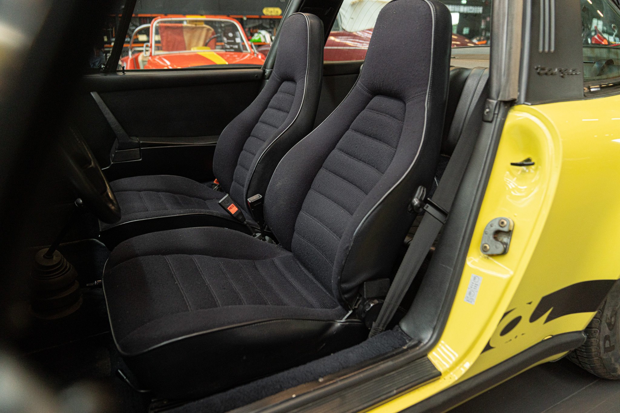 Porsche 911 CARRERA 2.7 TARGA 