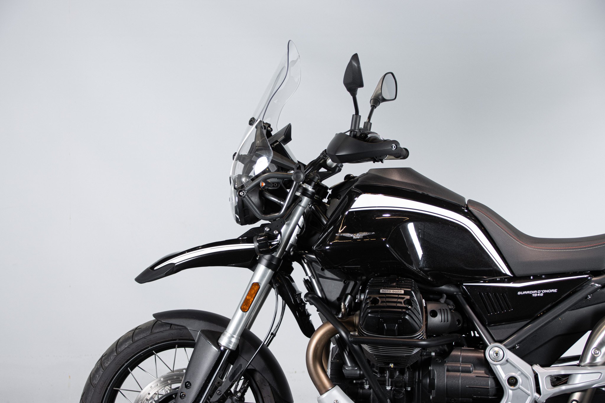 Moto Guzzi V85 TT GUARDIA D’ONORE 1946 