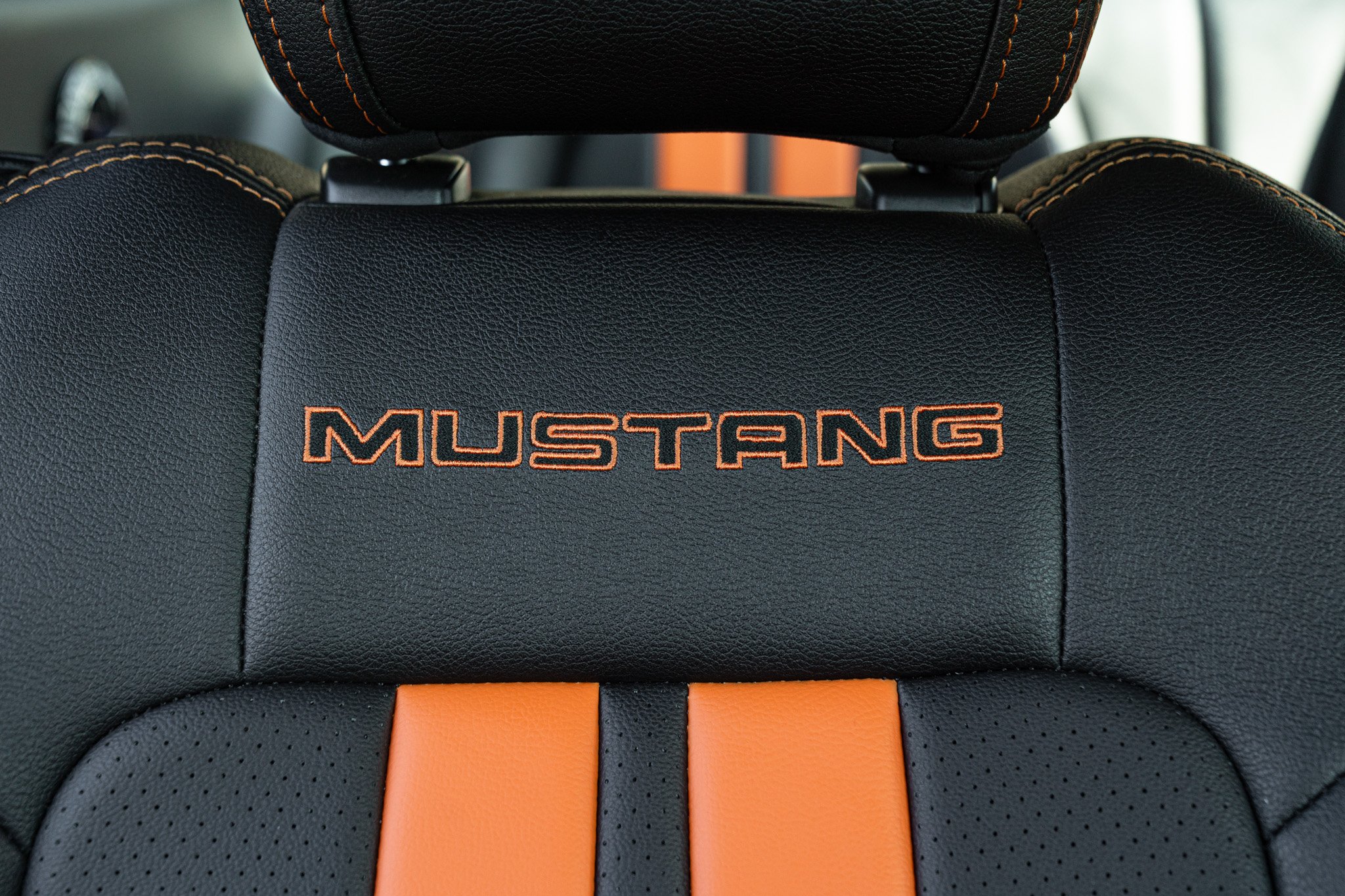 Ford MUSTANG 2.3 ECO BOOST 