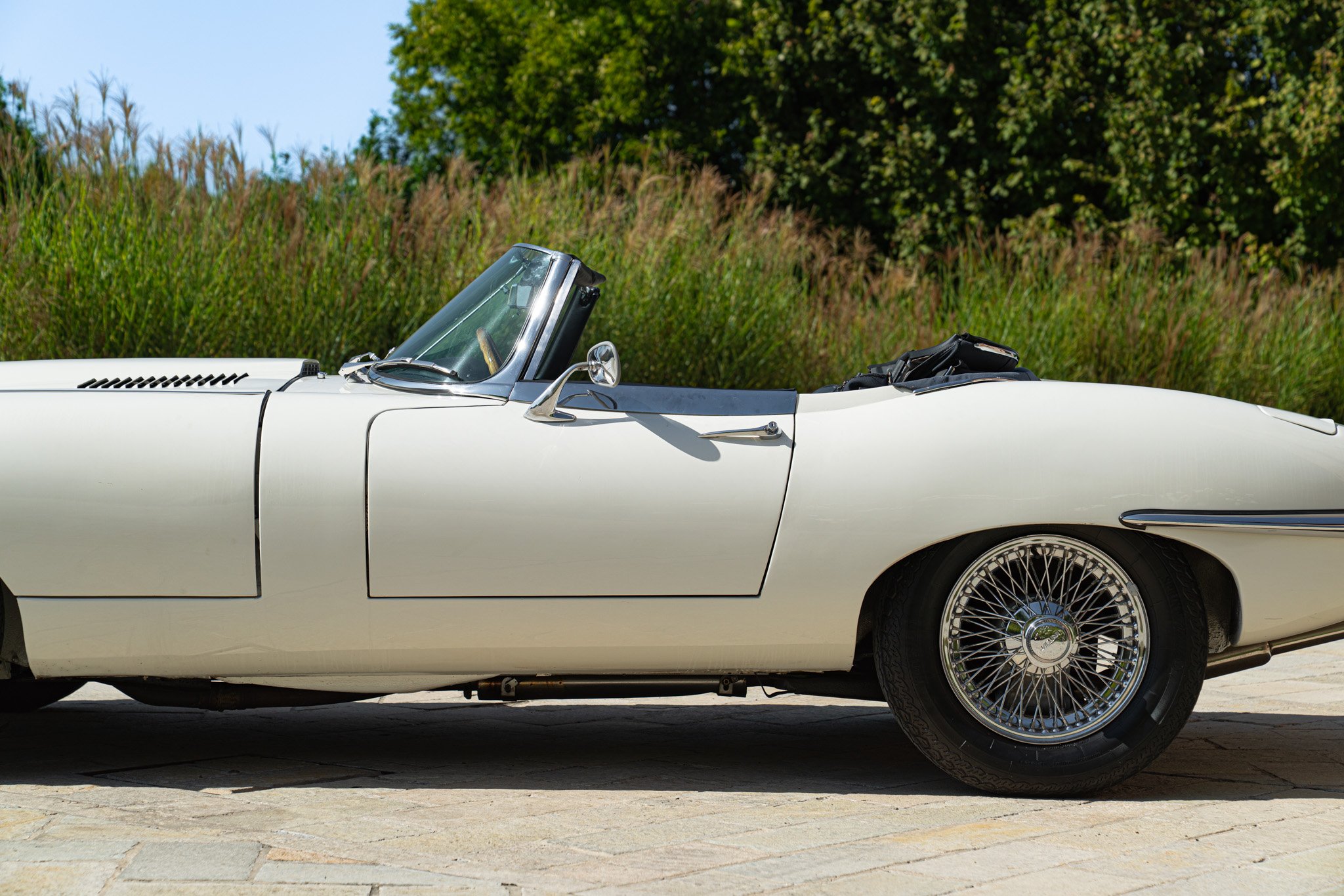 Jaguar E-TYPE I° SERIE 4.2 ROADSTER 