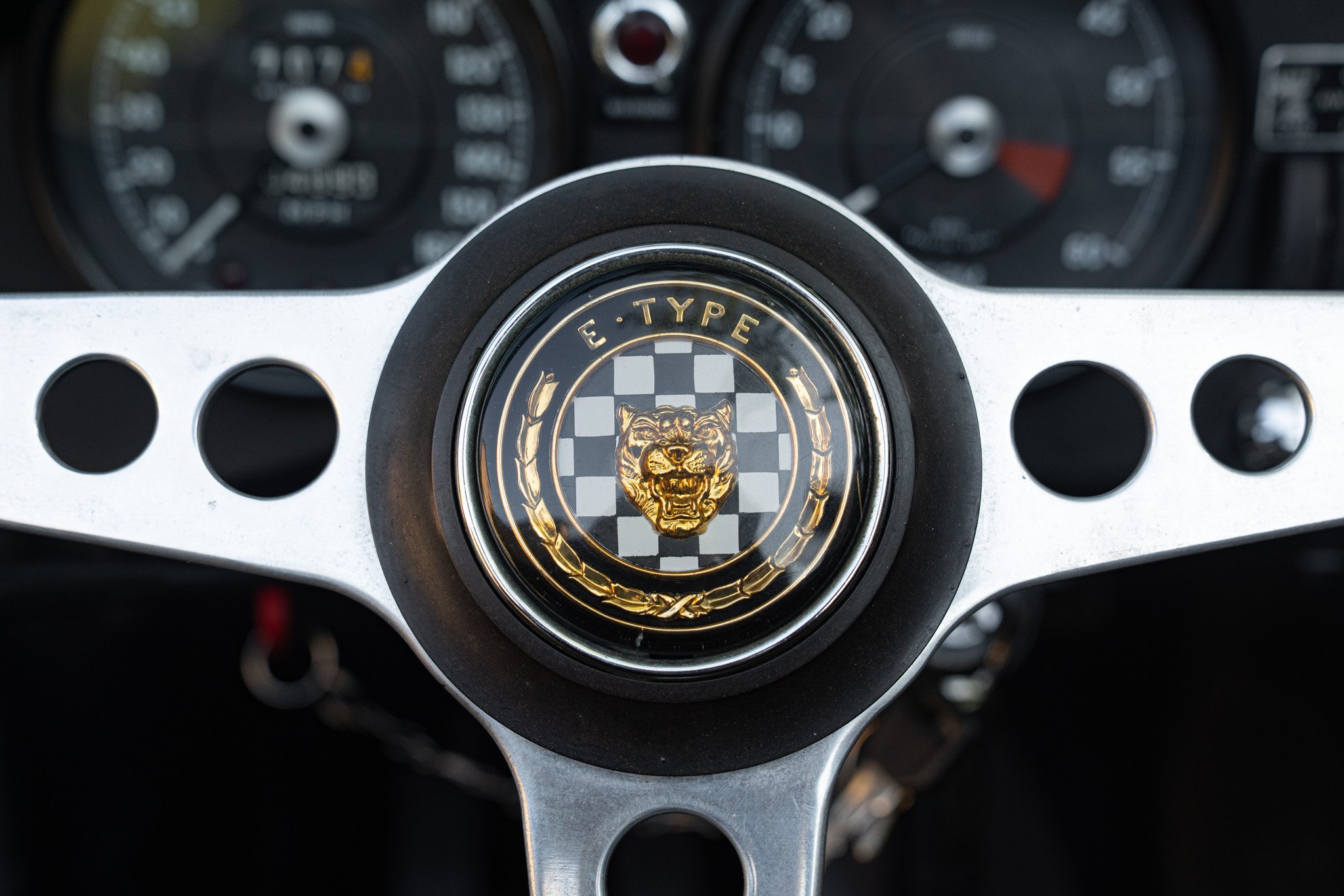 Jaguar E-TYPE I° SERIE 4.2 ROADSTER 