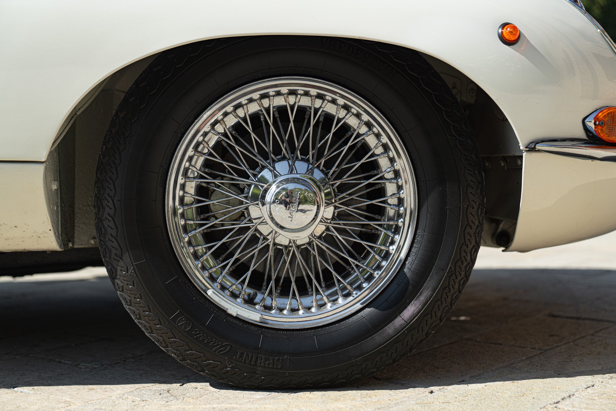Jaguar E-TYPE I° SERIE 4.2 ROADSTER 
