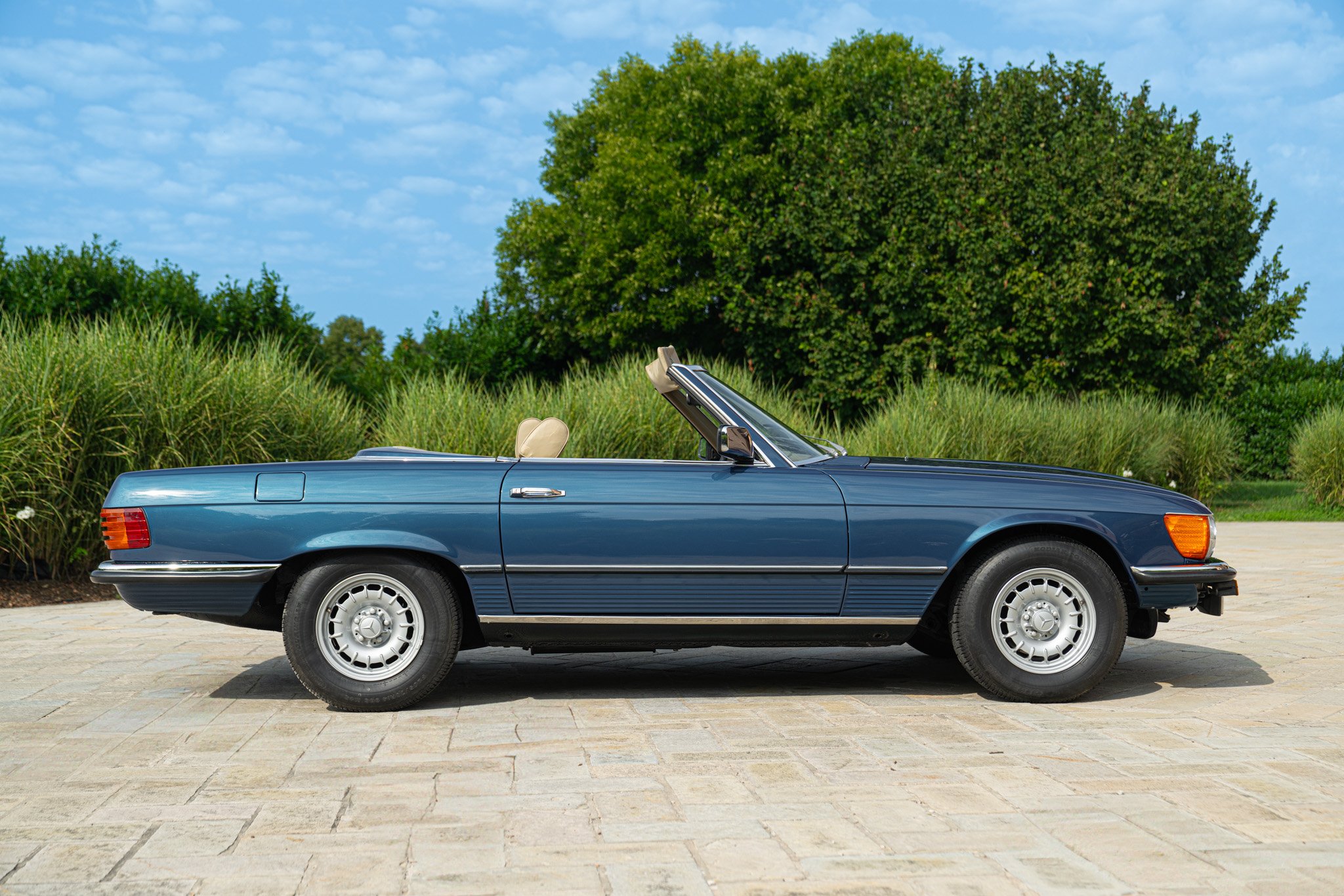 Mercedes Benz 450 SL 