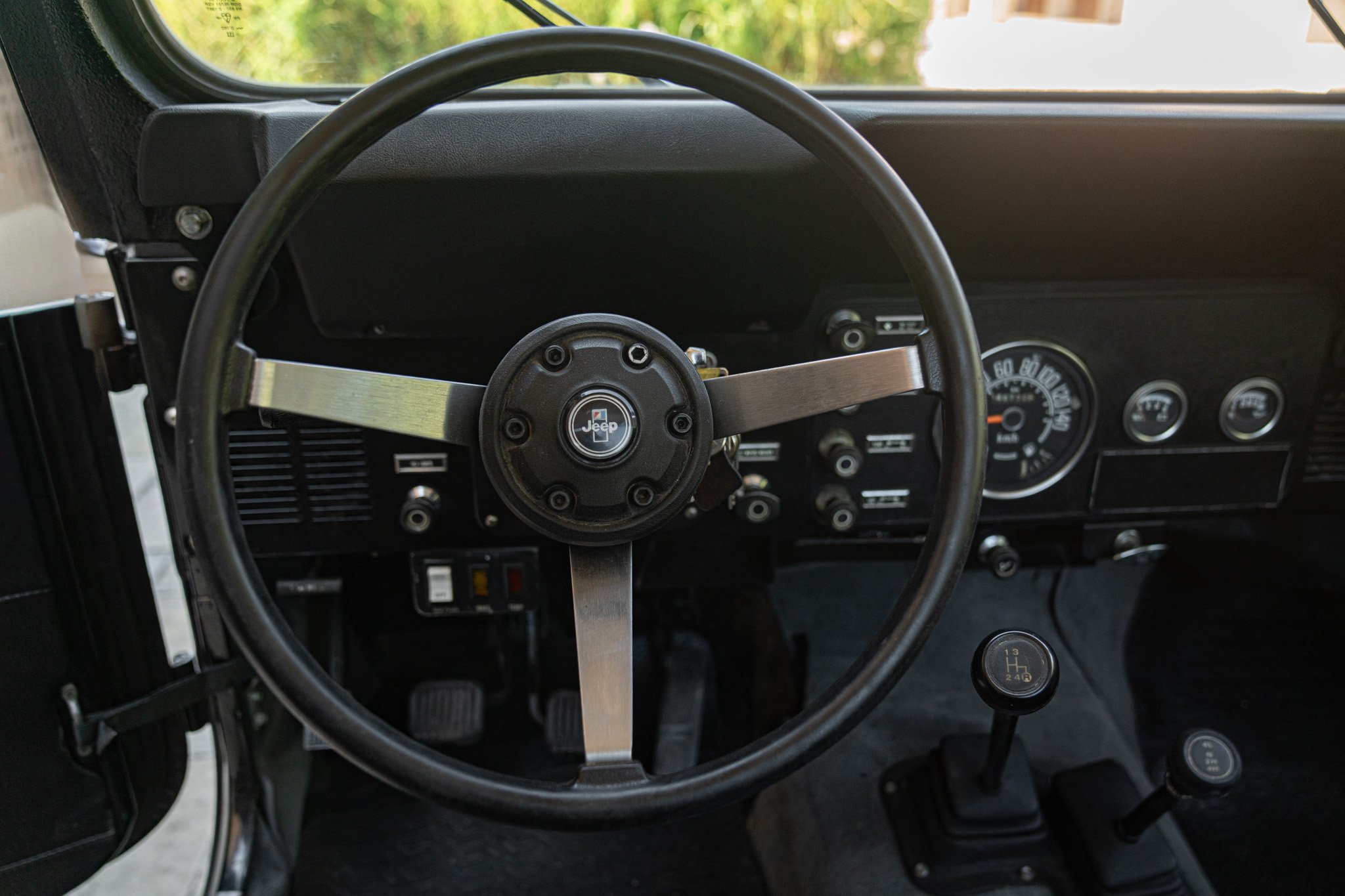 Jeep CJ-8 SCRAMBLER 