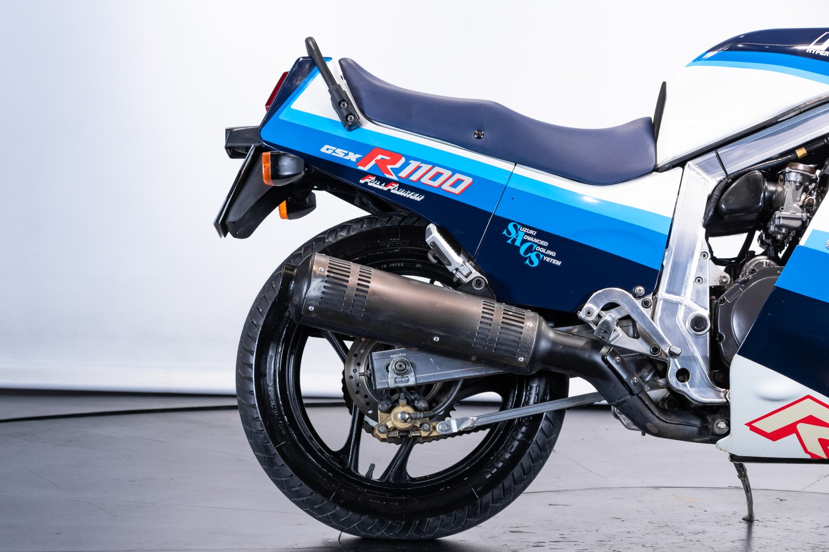Suzuki GSXR 1100    