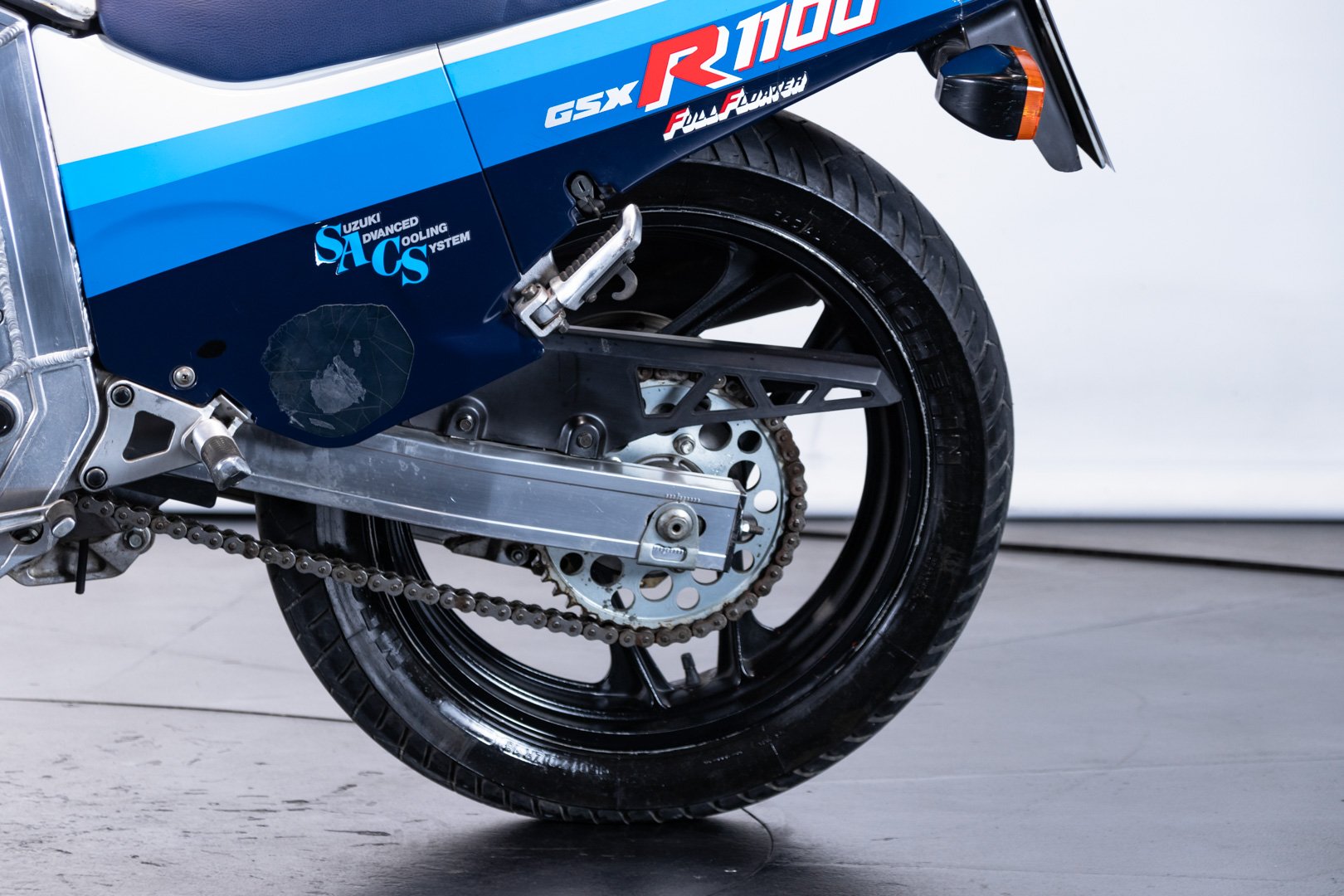 Suzuki GSXR 1100    