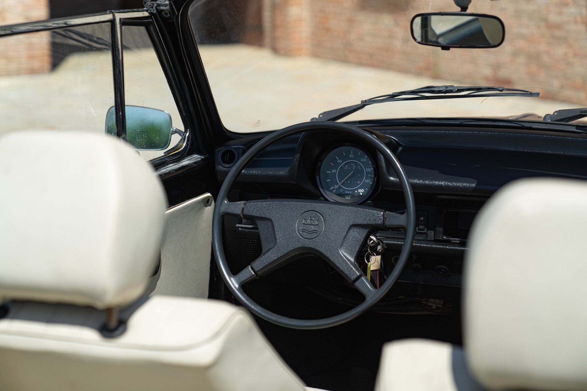 Volkswagen MAGGIOLONE CABRIOLET 1303 