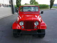 Jeep CJ-7 V8