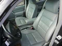 Mercedes Benz  190 E 2.3