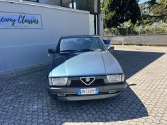 Alfa Romeo 75 2.0 TS