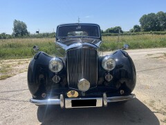 Bentley R Type Saloon