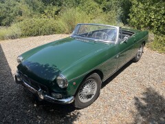MG B Roadster
